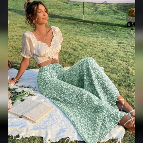 Ditsy Floral Print High Waist Wide Leg Pants - Picture 4 of 6